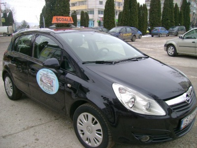 180895_174641125913577_8010191_n_400_01